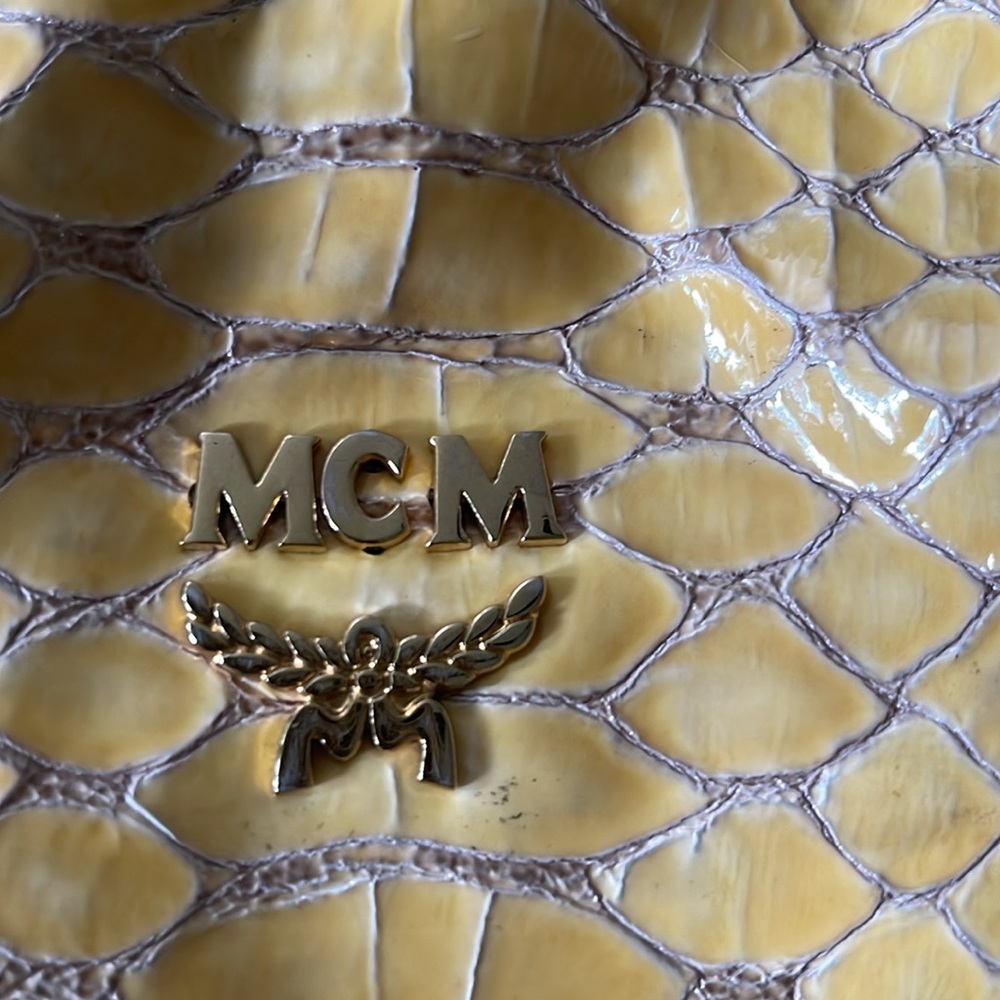 MCM Yellow Snakeskin Pattern Clutch/ Shoulder Women's Bag - Picture 12 of 12